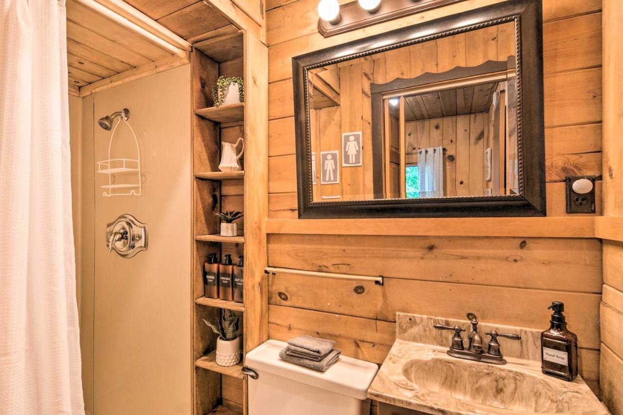 Pet-Friendly Duck Creek Village Retreat With Deck! Exterior photo