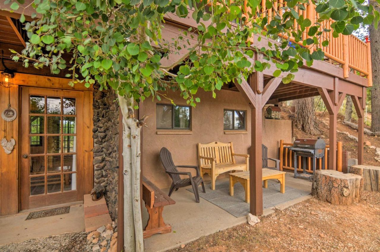 Pet-Friendly Duck Creek Village Retreat With Deck! Exterior photo