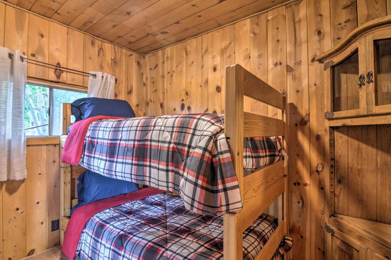 Pet-Friendly Duck Creek Village Retreat With Deck! Exterior photo