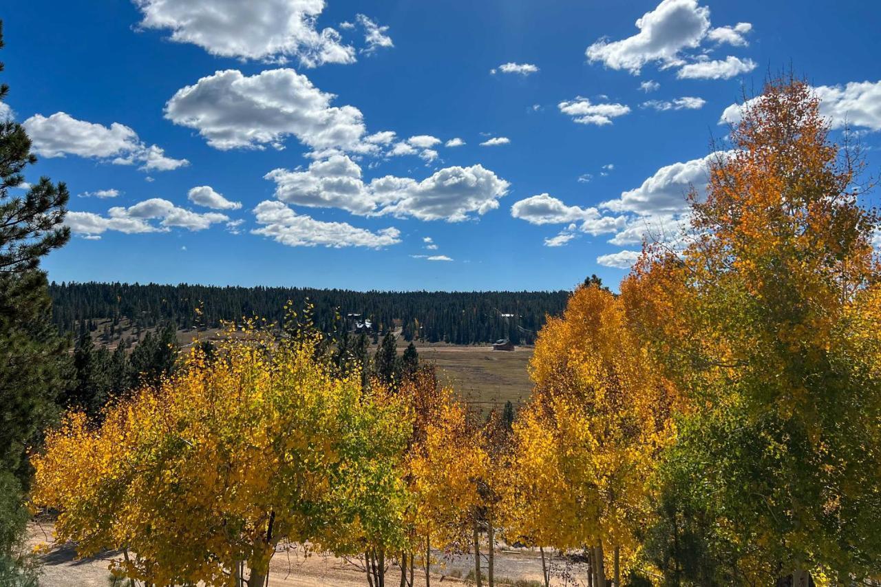 Pet-Friendly Duck Creek Village Retreat With Deck! Exterior photo