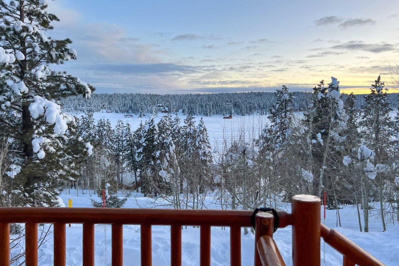 Pet-Friendly Duck Creek Village Retreat With Deck! Exterior photo