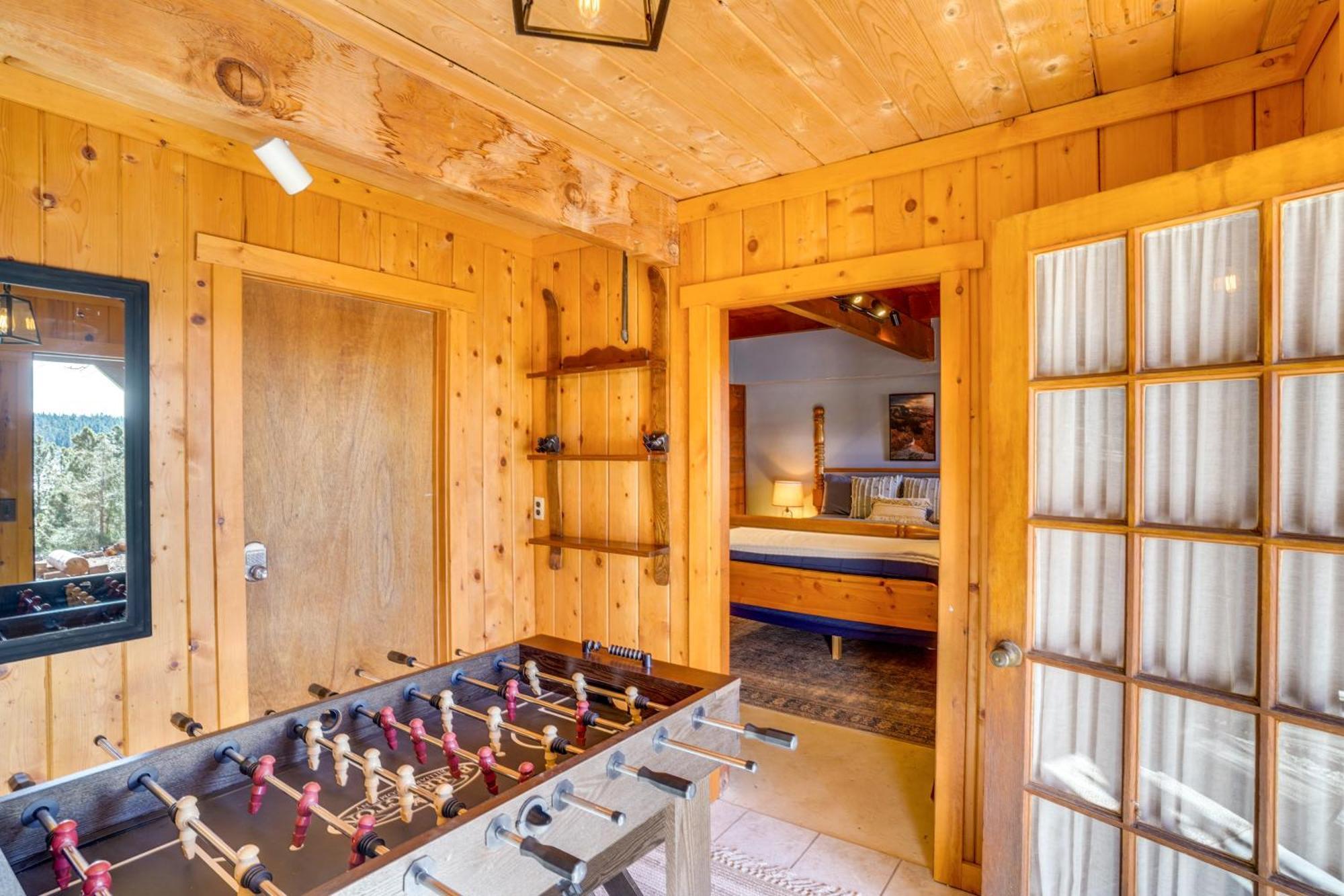 Pet-Friendly Duck Creek Village Retreat With Deck! Exterior photo